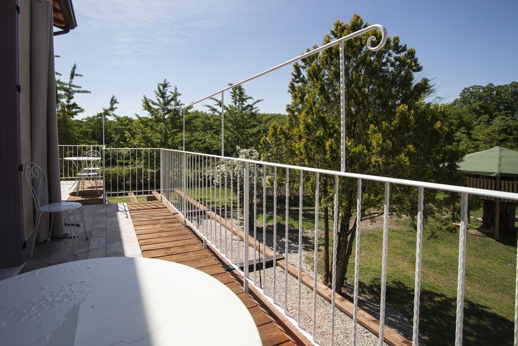 Вилла Casa Al Fiume Понти-суль-Минчо Экстерьер фото